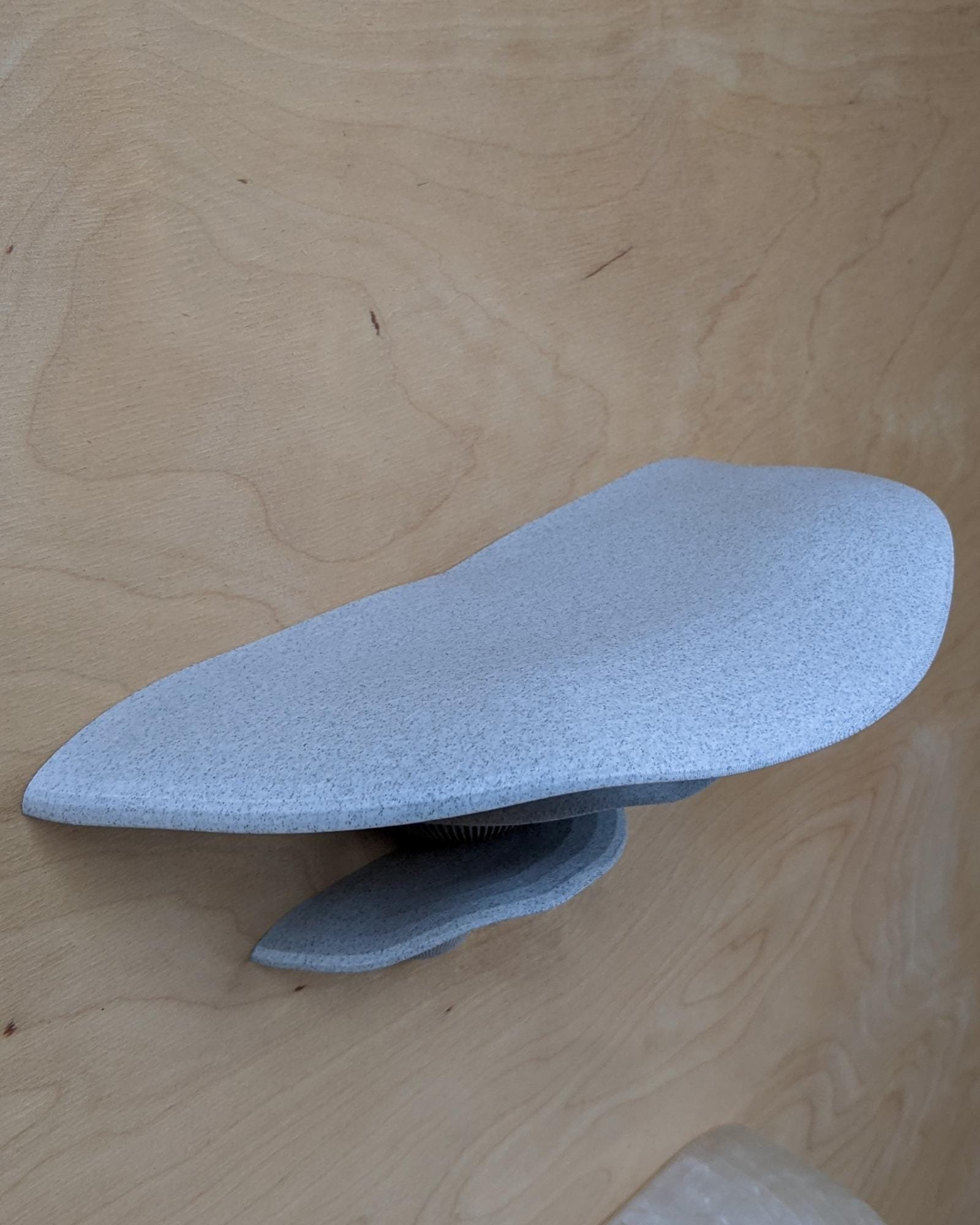 Dekoratyviniai_grybai_3d_grybai_grybai_ant_sienos_grybas_lentyna_gamtos_filosofija