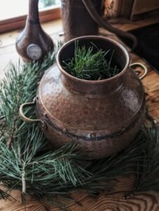 Pusu hidrolatas gamtos filosofija spygliuociu hidrolatai misko kvapas augalu alchemija 2